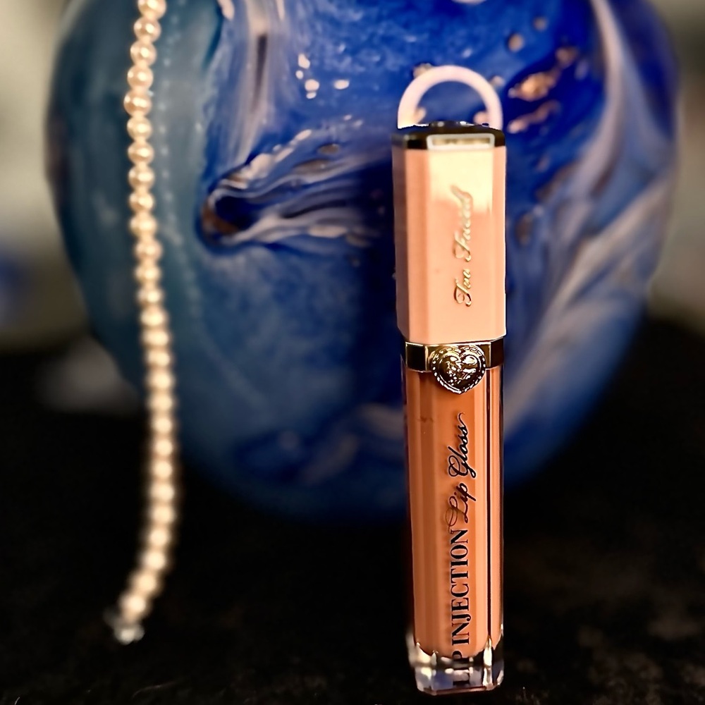 Too Faced Lip Injection Power Plumping Gloss in Soulmate BNIB